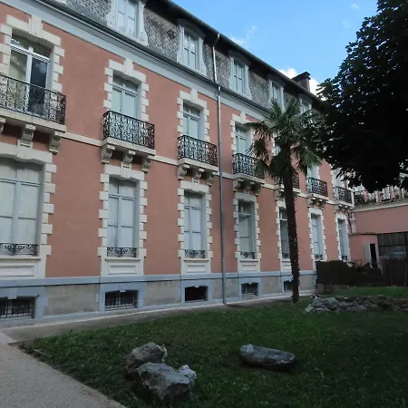4 Personnes En Centre-ville Proche Des Thermes - Fr-1-234-287 קאוטרט
